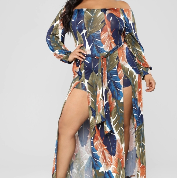 Fashion Nova Dresses & Skirts - Off shoulder dress with attached shorts 2X